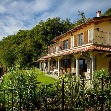Villa Le Petit Palais Plesio