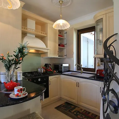 Le Petit Palais * Plesio